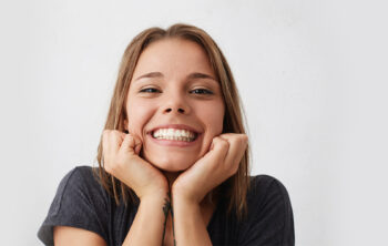 How Do I Find the Best Professional Teeth Whitening Near Me?