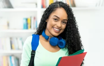 Periodontist vs. Orthodontist – Who To See First?